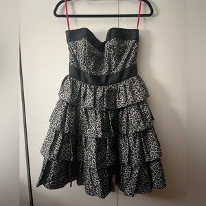 Betsey Johnson Leopard Print Strapless Tiered Dress size 10